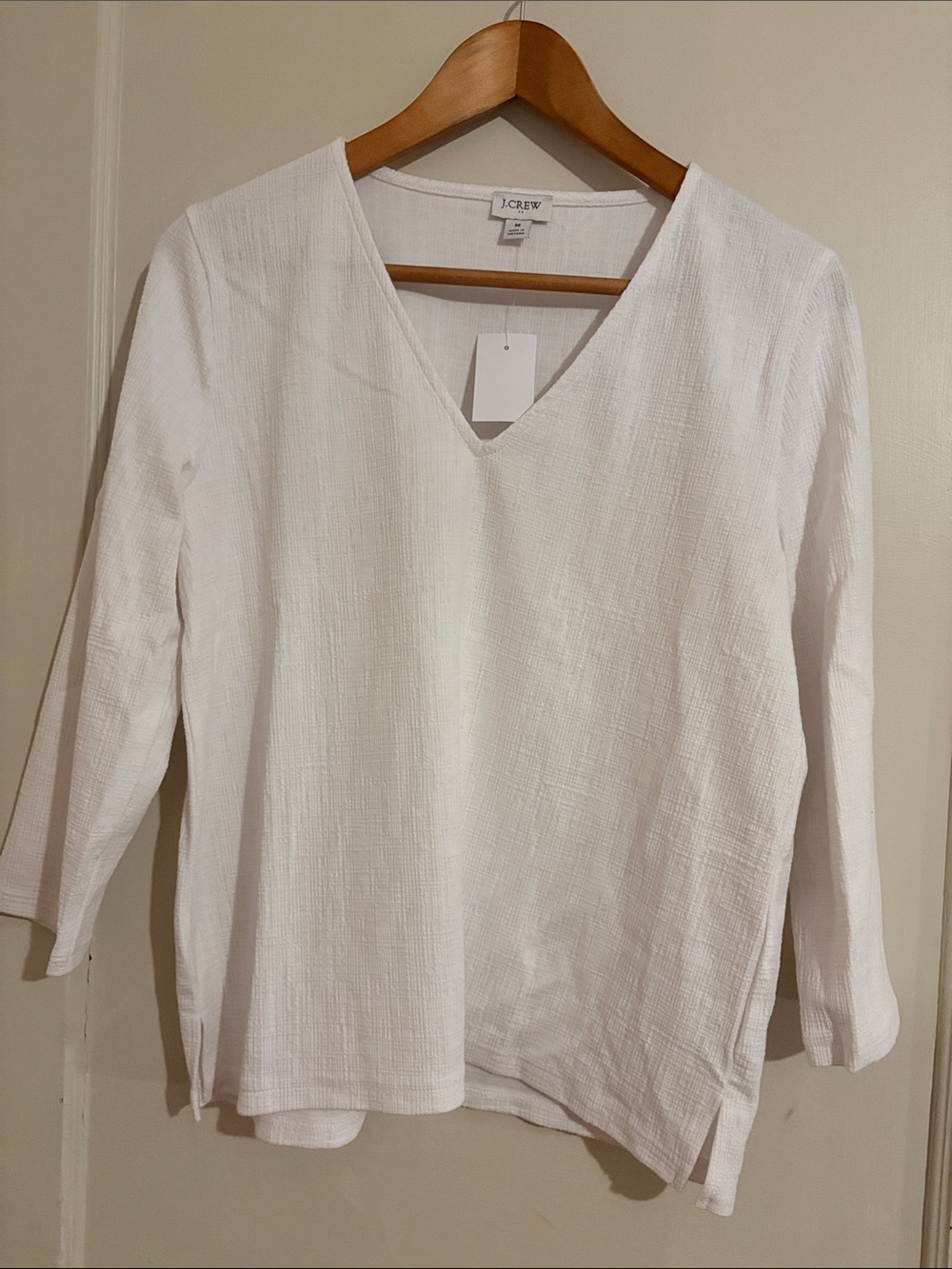 J. Crew White V-Neck Textured 3/4 Length Sleeve